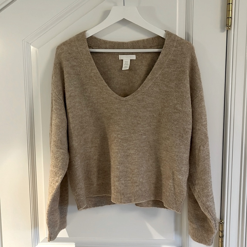 Soft V-Neck Oversized Tan H&M Sweater